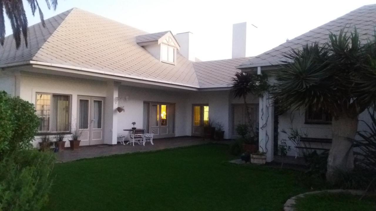 Haus Schaaf B&B Walvis Bay Eksteriør billede