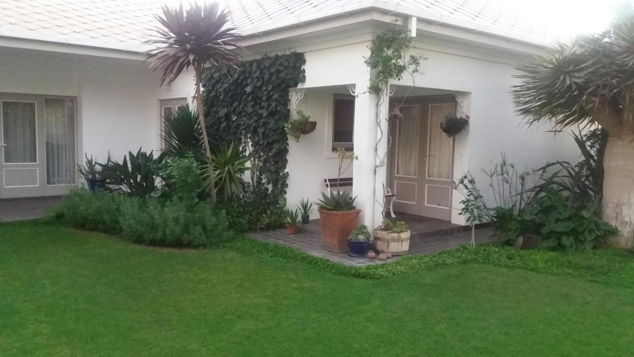 Haus Schaaf B&B Walvis Bay Eksteriør billede
